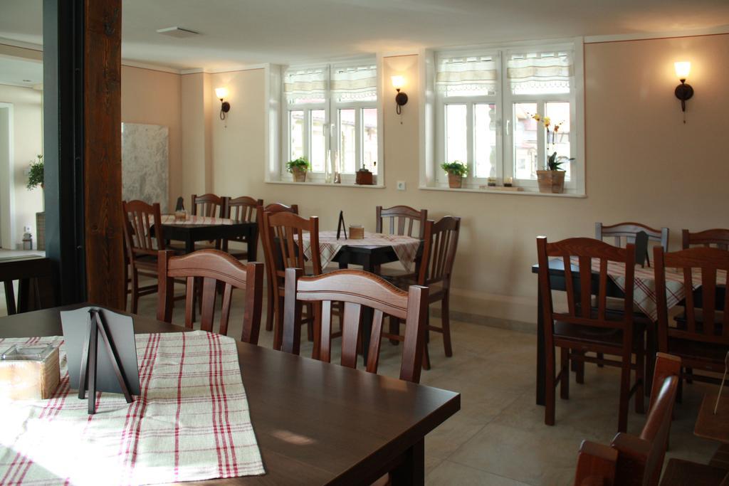 Cafe Im Hof- Bed & Breakfast Streufdorf Luaran gambar